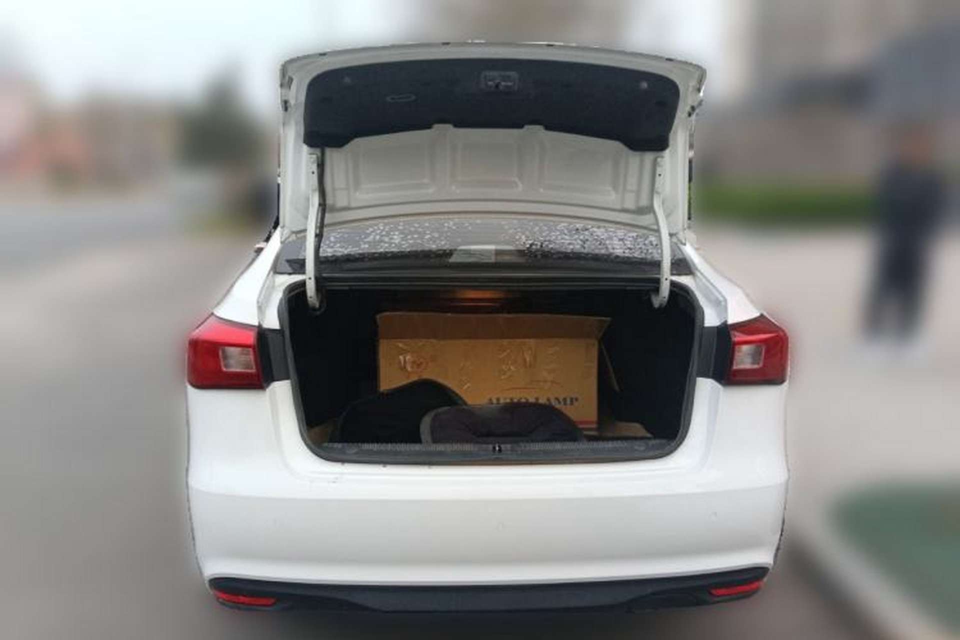 Used Roewe 360 2015 1.5L Manual Luxury Edition Trunk