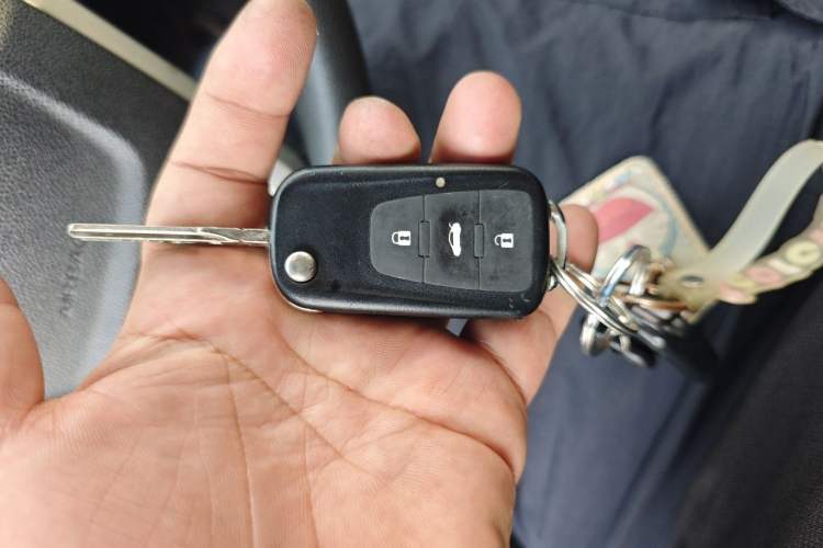 Used Roewe 360 2015 1.5L Manual Luxury Edition Vehicle Key