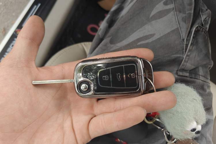 Used Roewe 360 2015 1.5L Automatic Luxury Edition Vehicle Key