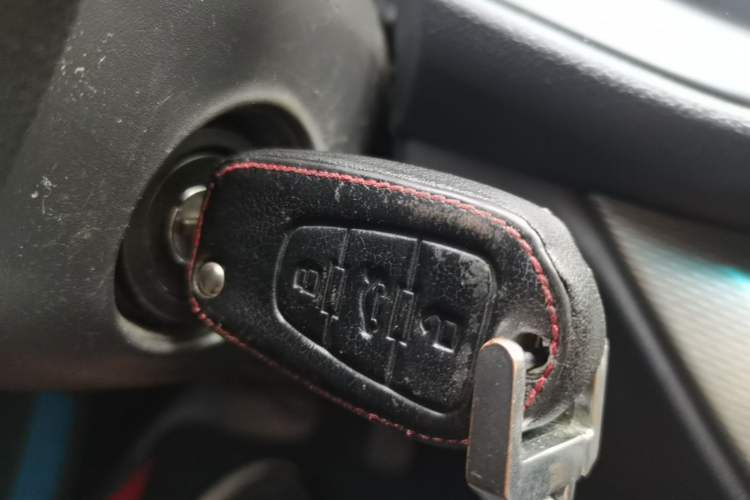 Used Roewe 360 2015 1.5L Automatic Luxury Edition Vehicle Key
