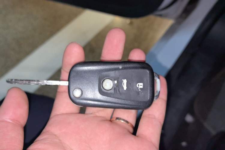 Used Roewe 360 2015 1.5L Manual Luxury Edition Vehicle Key