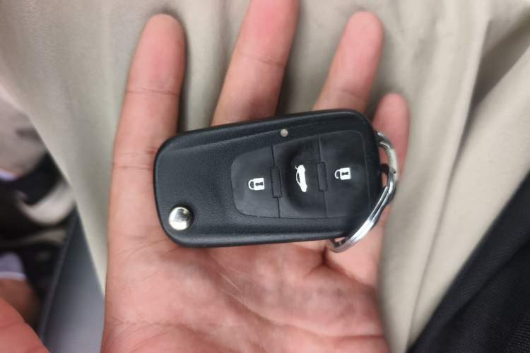 Used Roewe 360 2015 1.5L Automatic Luxury Edition Vehicle Key