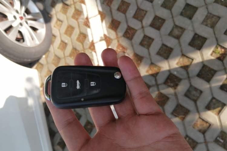 Used Roewe 360 2015 1.5L Automatic Luxury Edition Vehicle Key