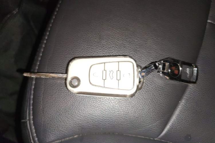 Used Roewe 360 2015 1.5L Automatic Luxury Edition Vehicle Key