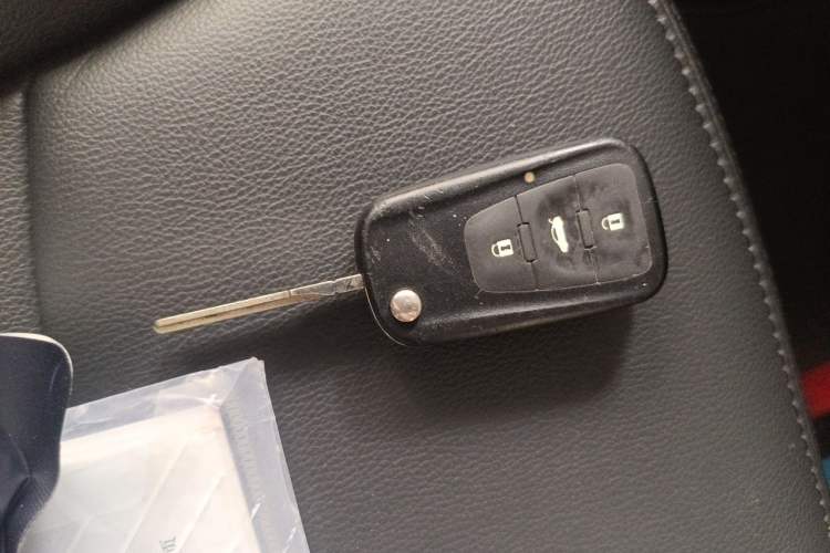 Used Roewe 360 2015 1.5L Manual Luxury Edition Vehicle Key