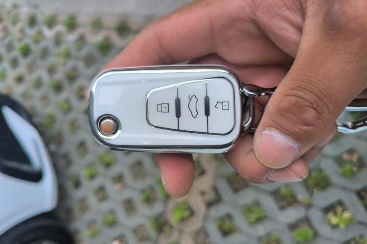 Used Roewe 360 2015 1.5L Automatic Luxury Edition Vehicle Key
