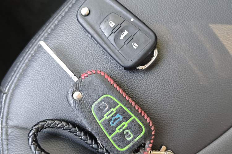 Used Roewe 360 2015 1.5L Manual Luxury Edition Vehicle Key