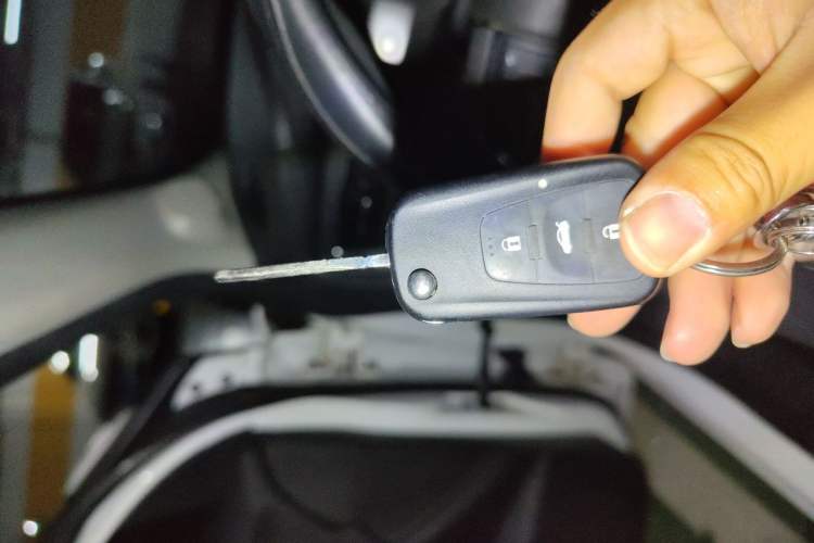 Used Roewe 360 2015 1.5L Automatic Luxury Edition Vehicle Key