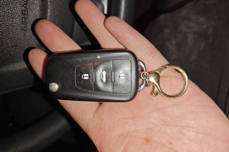 Used Roewe 360 2015 1.5L Automatic Luxury Edition Vehicle Key