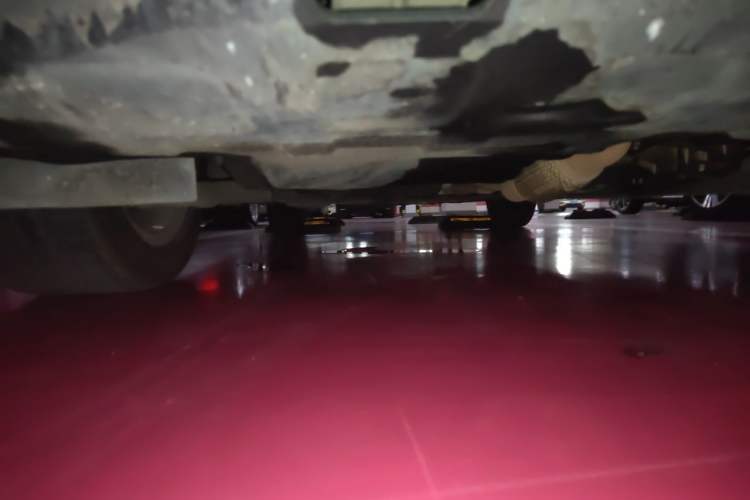 Used Roewe 360 2015 20T TST Deluxe Edition Chassis Front Right