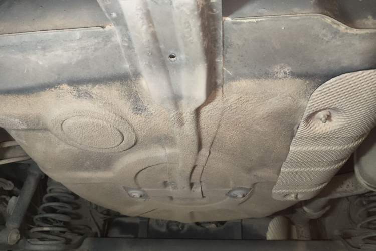 Used Roewe 360 2015 20T TST Deluxe Edition Chassis Rear