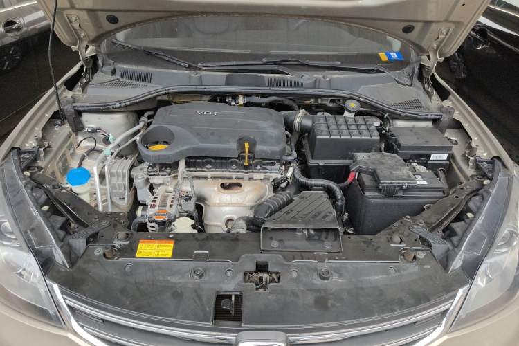 Used Roewe 360 2015 1.5L Automatic Luxury Edition Engine Bay