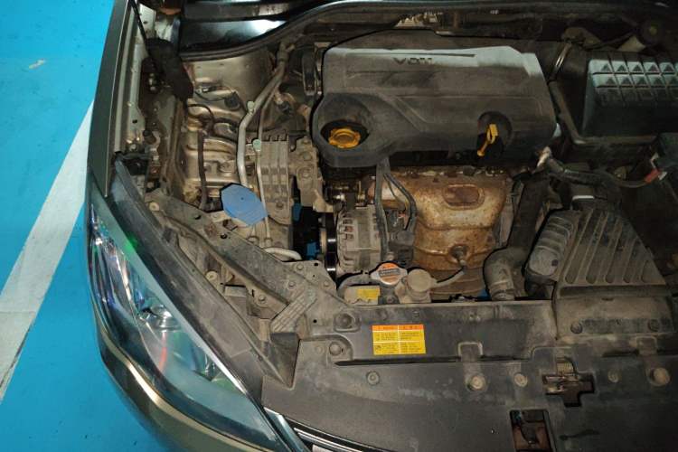 Used Roewe 360 2015 1.5L Automatic Luxury Edition Engine Bay Right