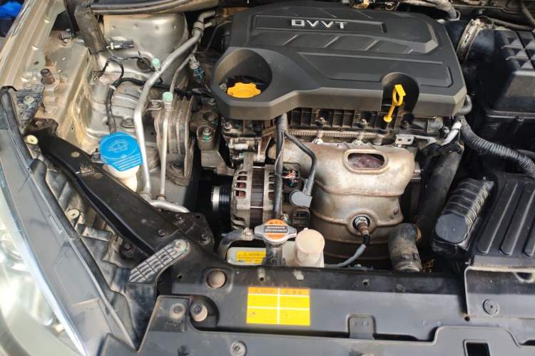 Used Roewe 360 2015 1.5L Manual Luxury Edition Engine Bay Right