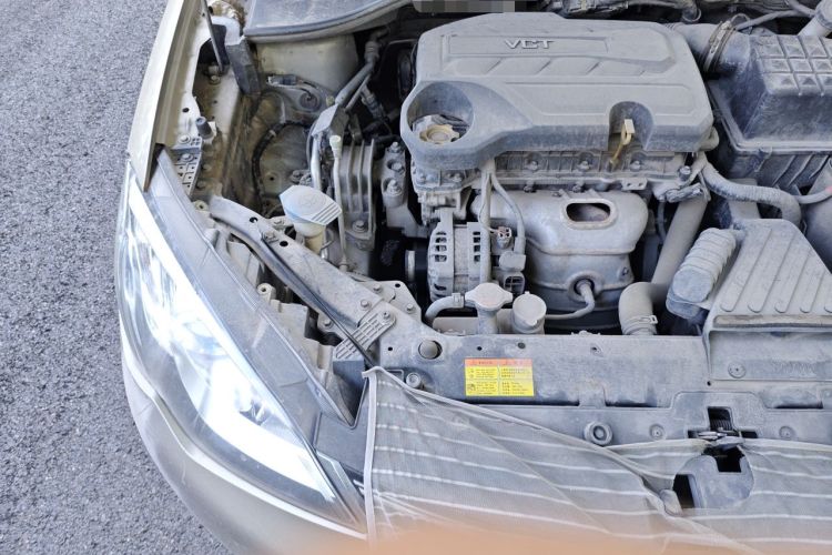 Used Roewe 360 2015 1.5L Automatic Luxury Edition Engine Bay Right
