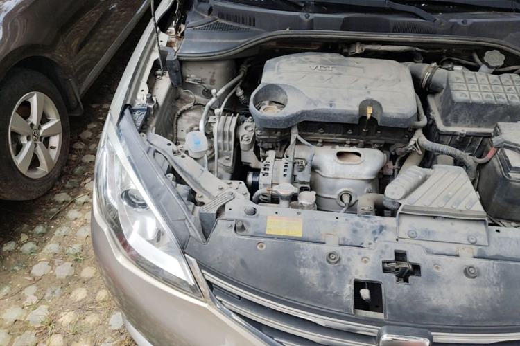 Used Roewe 360 2015 1.5L Manual Luxury Edition Engine Bay Right