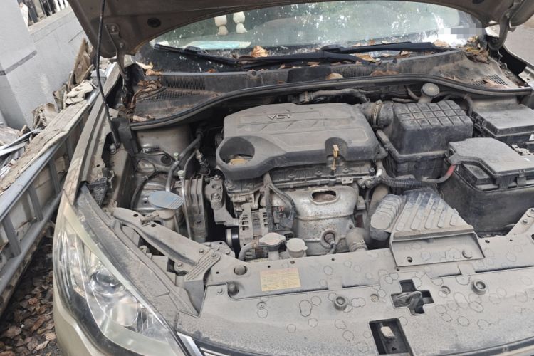 Used Roewe 360 2015 1.5L Manual Luxury Edition Engine Bay Right