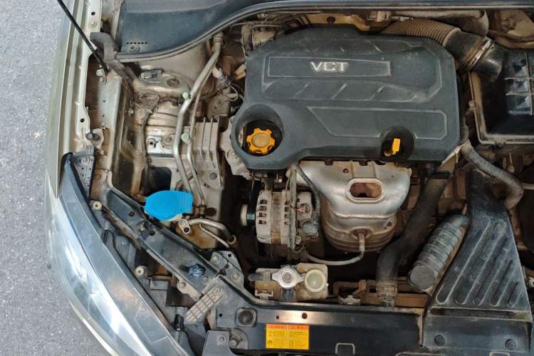 Used Roewe 360 2015 1.5L Automatic Luxury Edition Engine Bay Right