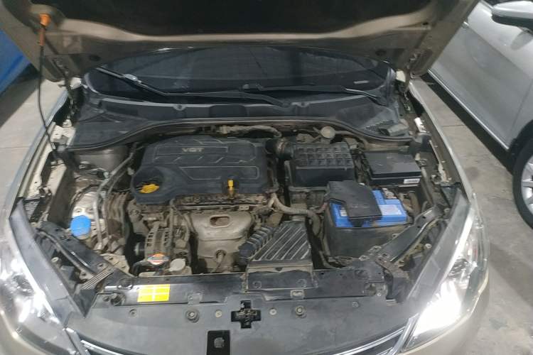 Used Roewe 360 2015 1.5L Automatic Luxury Edition Engine Bay