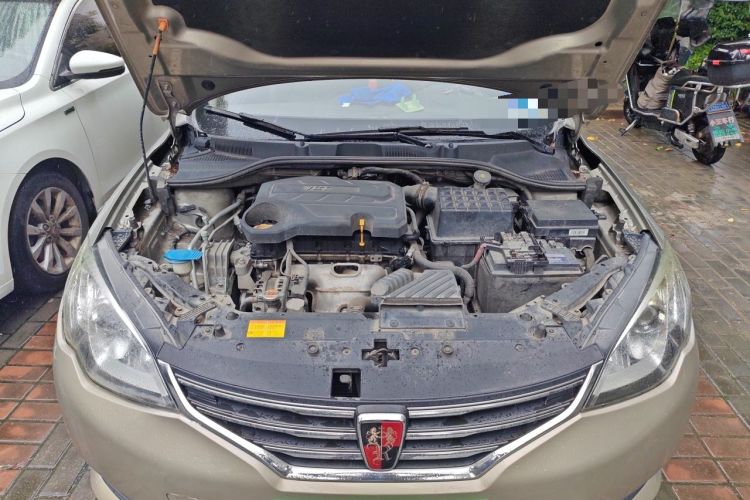 Used Roewe 360 2015 1.5L Automatic Luxury Edition Engine Bay