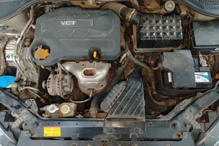 Used Roewe 360 2015 1.5L Automatic Luxury Edition Engine Bay