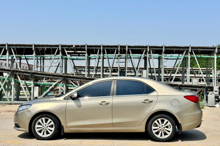 Used Roewe 360 2015 1.5L Automatic Luxury Edition Exterior 2