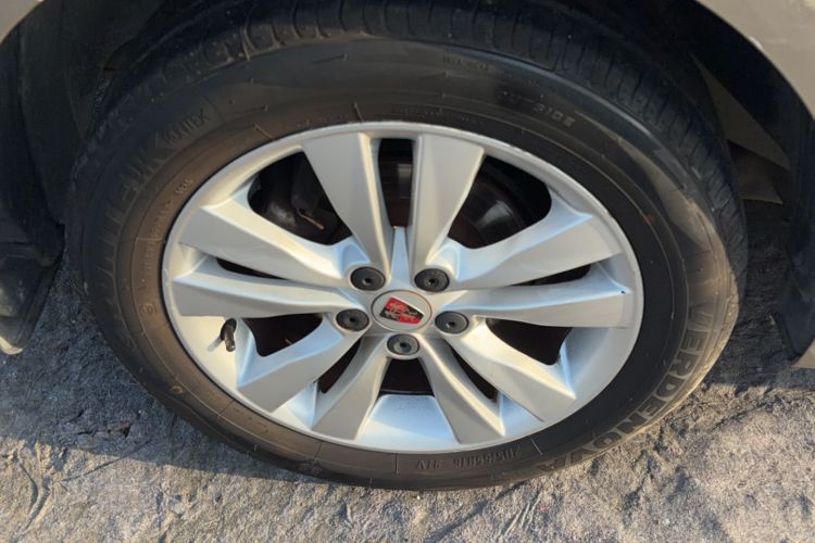 Used Roewe 360 2015 1.5L Automatic Luxury Edition Exterior 4