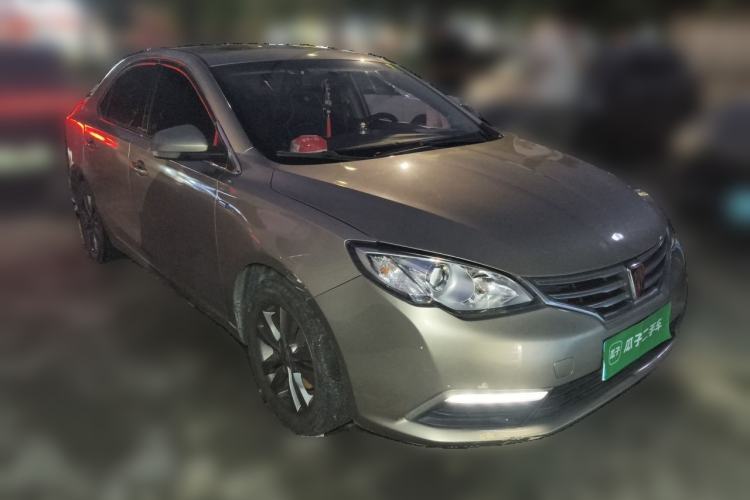 Used Roewe 360 2015 20T TST Deluxe Edition Front Right 45 Deg