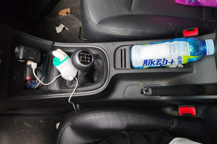 Used Roewe 360 2015 1.5L Manual Luxury Edition Gear Lever