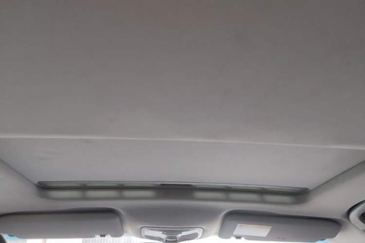 Used Roewe 360 2015 1.5L Manual Luxury Edition Headliner