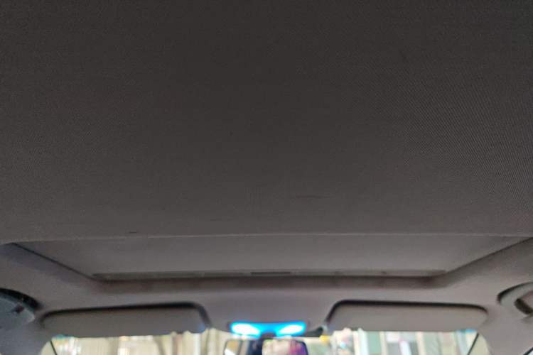 Used Roewe 360 2015 1.5L Automatic Luxury Edition Headliner