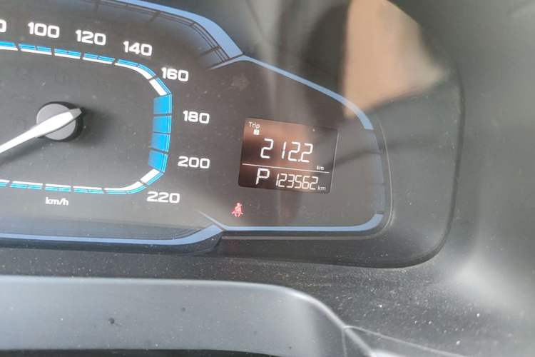Used Roewe 360 2015 1.5L Automatic Luxury Edition Instrument Cluster
