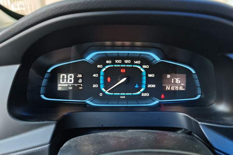 Used Roewe 360 2015 1.5L Automatic Luxury Edition Instrument Cluster