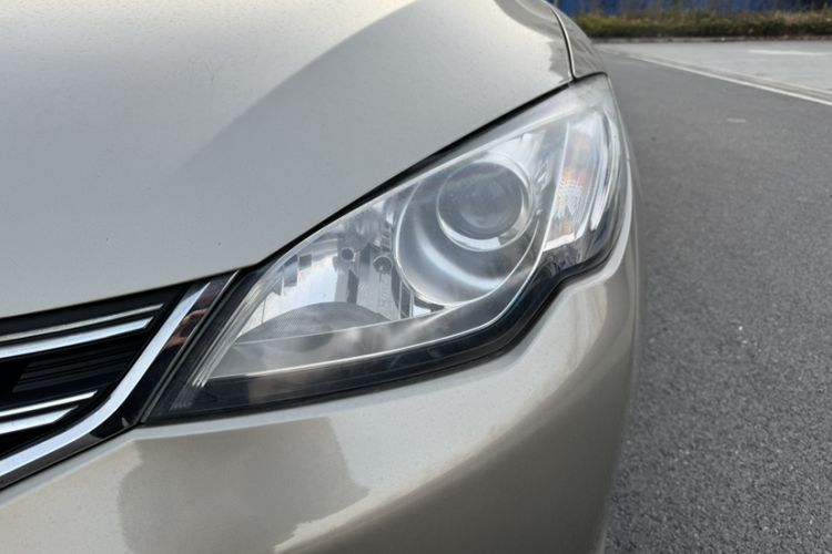 Used Roewe 360 2015 1.5L Manual Luxury Edition Left Front Headlight