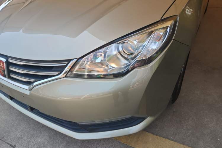 Used Roewe 360 2015 20T TST Deluxe Edition Left Front Headlight