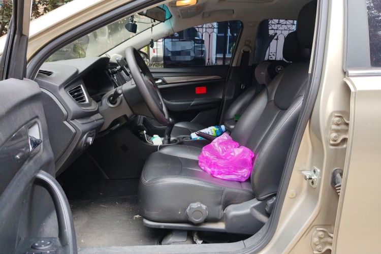 Used Roewe 360 2015 1.5L Manual Luxury Edition Left Front Seat