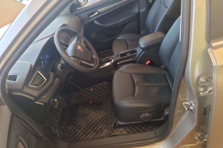 Used Roewe 360 2015 20T TST Deluxe Edition Left Front Seat