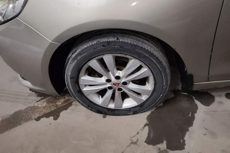 Used Roewe 360 2015 1.5L Manual Luxury Edition Left Front Wheel Hub