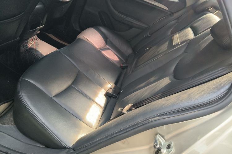 Used Roewe 360 2015 1.5L Automatic Luxury Edition Left Rear Seat