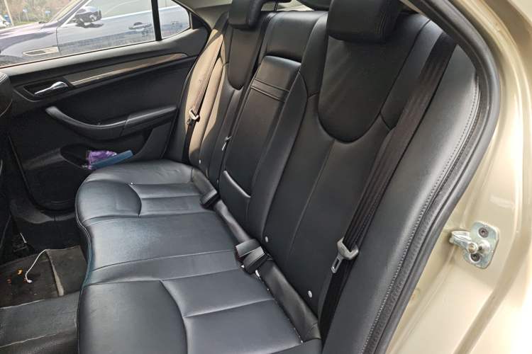 Used Roewe 360 2015 20T TST Deluxe Edition Left Rear Seat