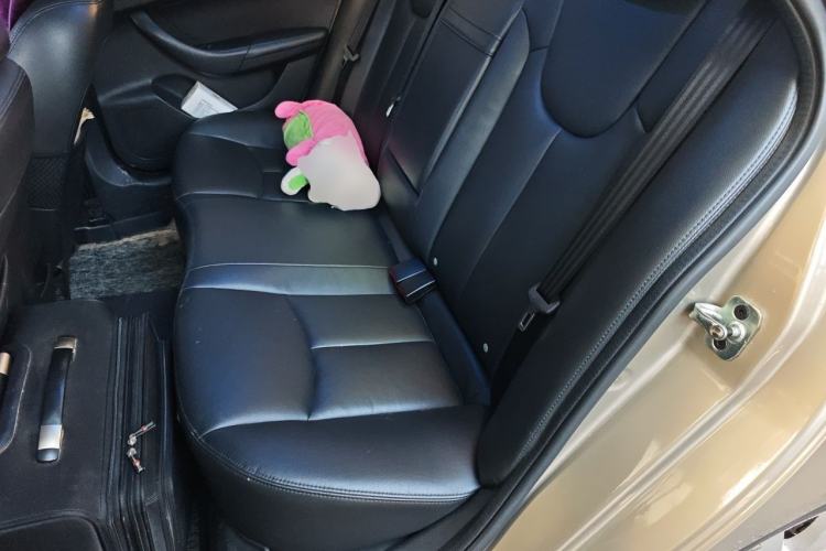 Used Roewe 360 2015 1.5L Automatic Luxury Edition Left Rear Seat