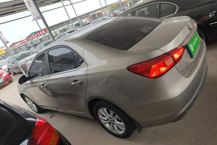 Used Roewe 360 2015 1.5L Automatic Luxury Edition Left Side
