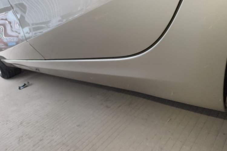 Used Roewe 360 2015 1.5L Automatic Luxury Edition Left Side Sill