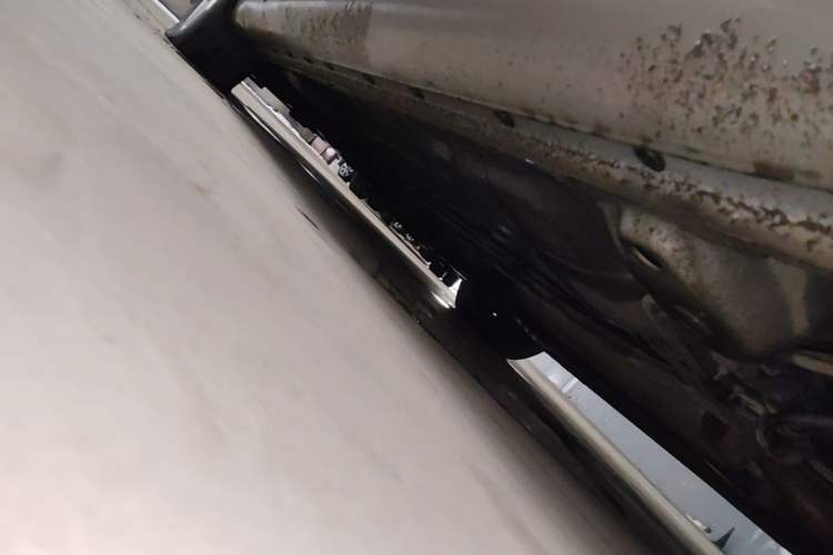 Used Roewe 360 2015 1.5L Manual Luxury Edition Left Side Sill