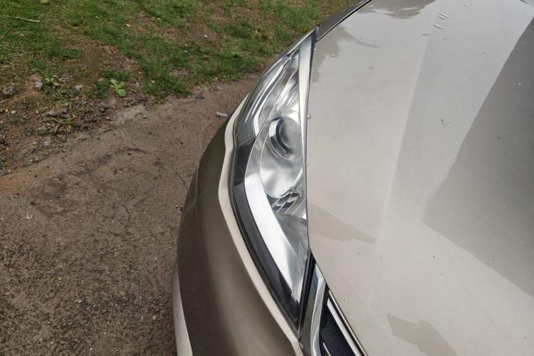 Used Roewe 360 2015 1.5L Automatic Luxury Edition Right Front Headlight
