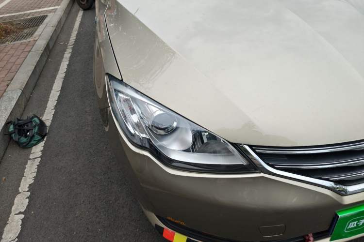 Used Roewe 360 2015 1.5L Manual Luxury Edition Right Front Headlight