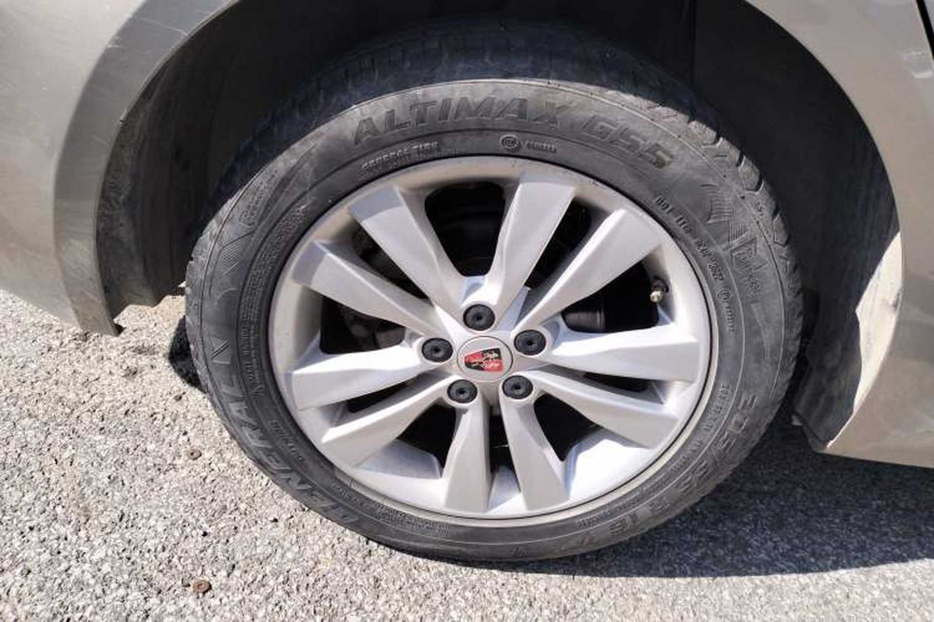 Used Roewe 360 2015 1.5L Automatic Luxury Edition Right Rear Wheel Hub