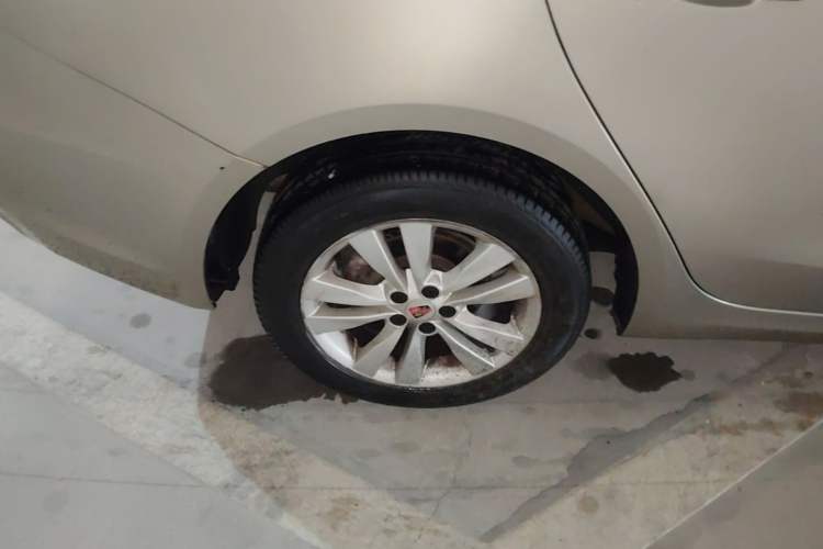 Used Roewe 360 2015 1.5L Manual Luxury Edition Right Rear Wheel Hub