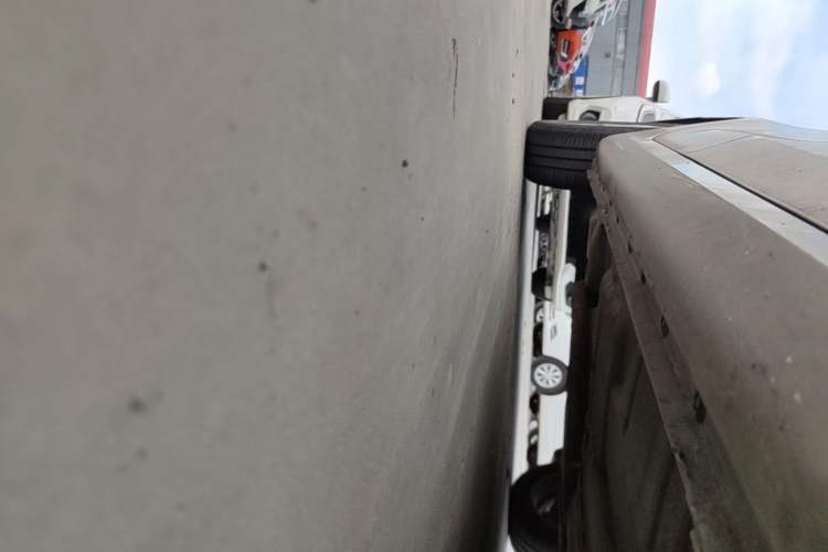 Used Roewe 360 2015 1.5L Automatic Luxury Edition Right Side Sill