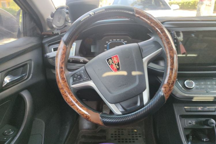 Used Roewe 360 2015 1.5L Manual Luxury Edition Steering Wheel